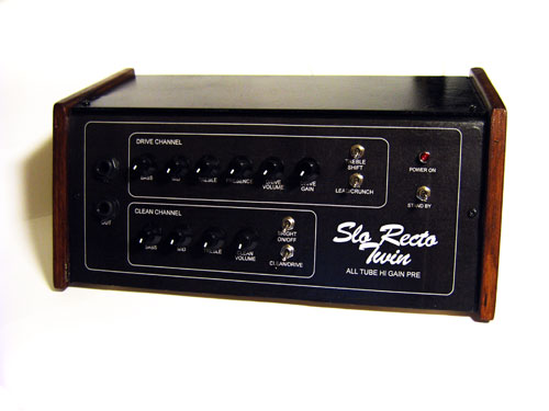 Корпус в стиле винтажных Moog'ов